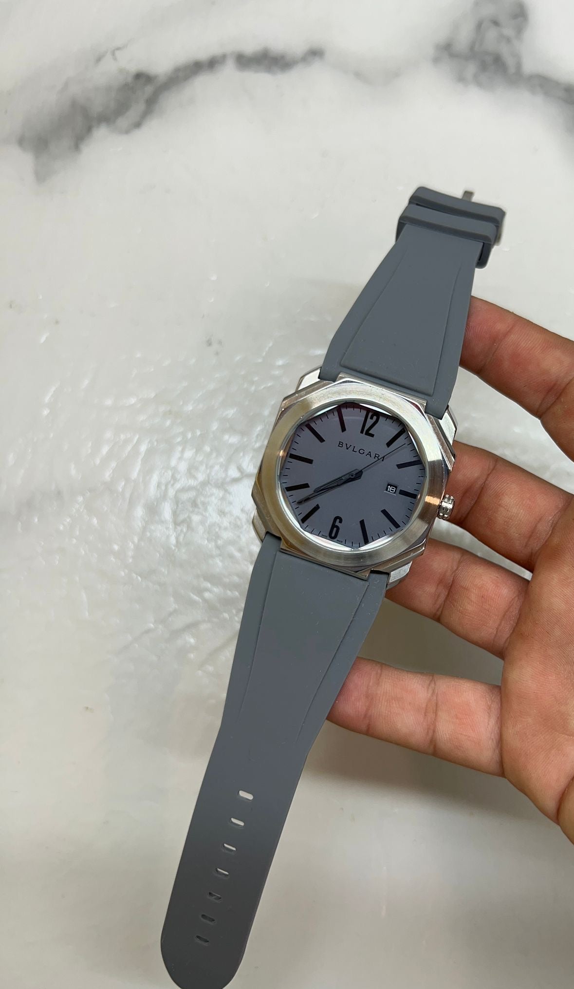 Octo in gomma grigio