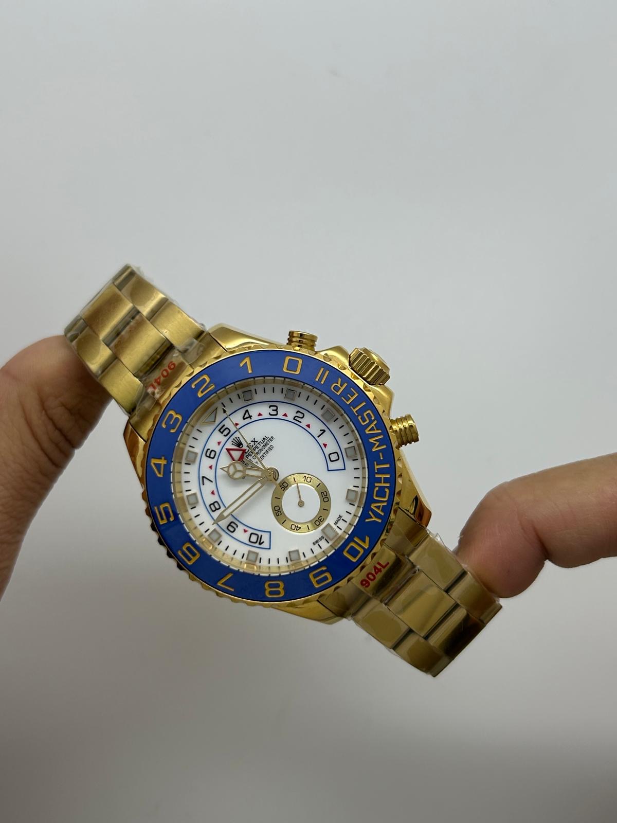 Yach regata total gold