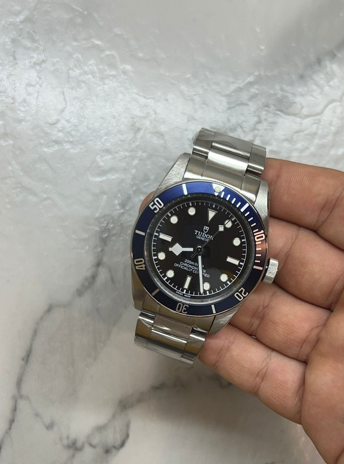 Black bay ghiera blu